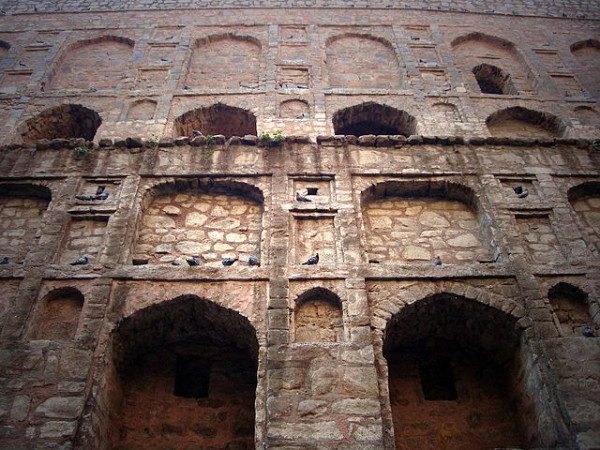 ಅಗ್ರಸೇನ್ ಕಿ ಬಾವೋಲಿ ಅಥವಾ ಉಗ್ರಸೇನ್ ಕಿ ಬಾವೋಲಿ