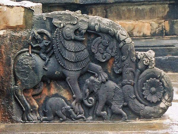 ಸುಂದರವಾದ ಕೆತ್ತನೆ