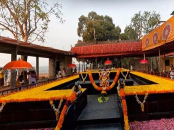 ಶಕುನಿಗೆ ಅಲ್ಲಿ ದೇವತಾ ಮೂರ್ತಿಯಾಗಿ ಪೂಜಿಸುತ್ತಾರೆ