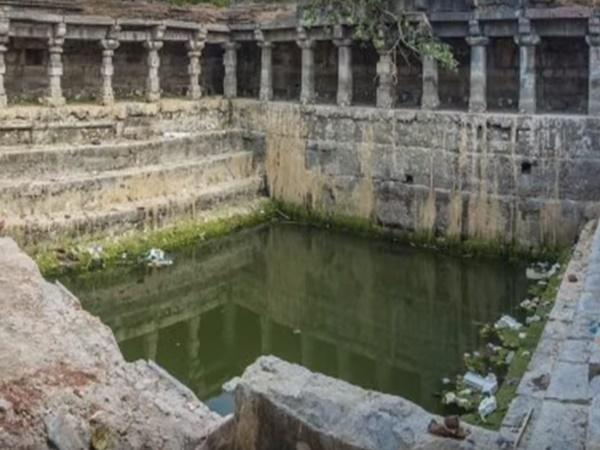 ಆ ಕೊಳದ ನೀರು ಏನಾಗುತ್ತದೆ?