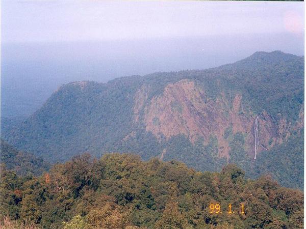 ಬರ್ಕಣ ಜಲಪಾತ