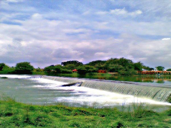 ಬಲಮುರಿ ಮತ್ತು ಎಡಮುರಿ ಜಲಪಾತ