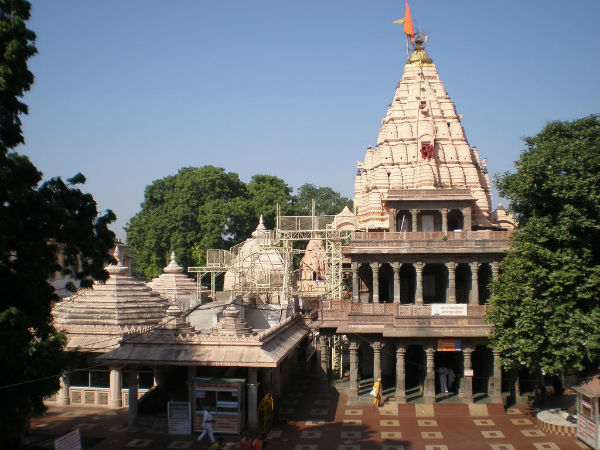 2. ಮಹಾಕಾಳೇಶ್ವರ ದೇವಾಲಯ