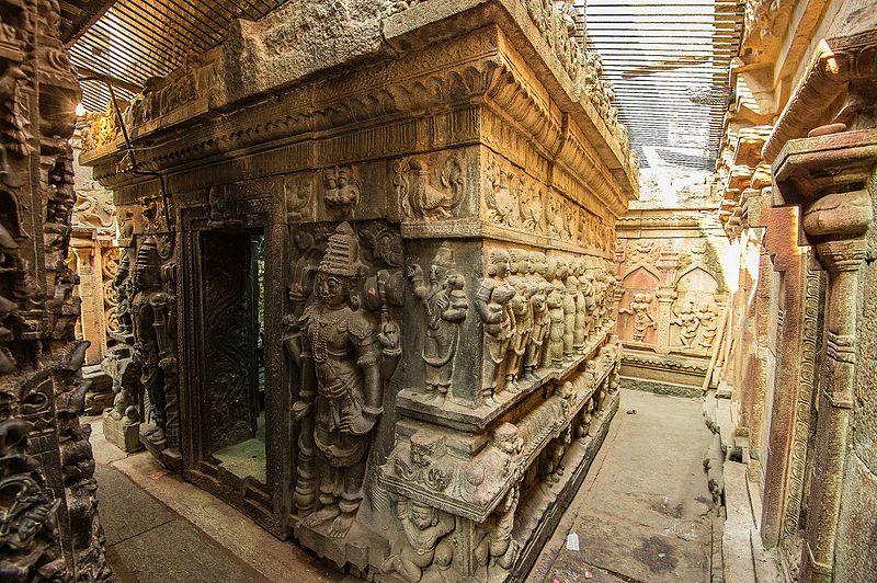 ಉಮಾ ಮಹೇಶ್ವರ ದೇವಾಲಯದ ಕೆತ್ತನೆ