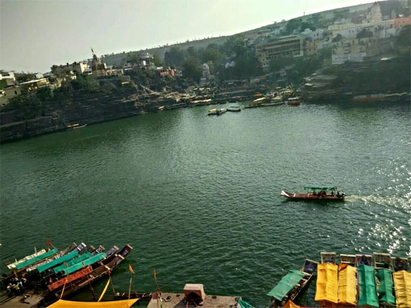 1. ನರ್ಮದಾ ನದಿಯಲ್ಲೊ೦ದು ಪವಿತ್ರ ಮಜ್ಜನವನ್ನು ಕೈಗೊಳ್ಳಿರಿ