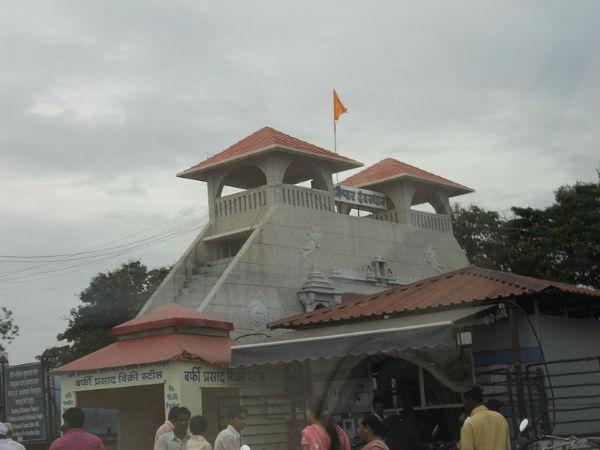 ಶನಿ ಸಿಂಗಾಪೂರ್