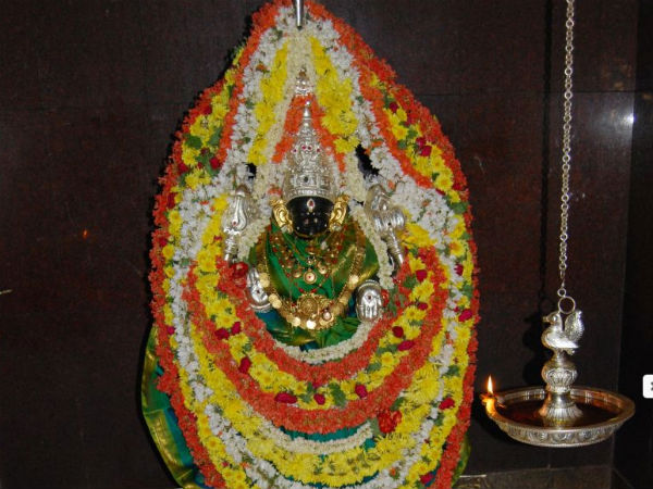 ನಿಮಿಷಾ೦ಬ ದೇವಸ್ಥಾನ