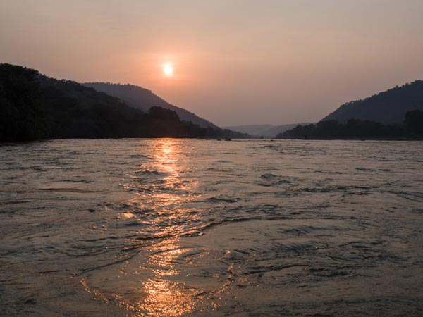 10. ನಿಮಿಷಾ೦ಬ