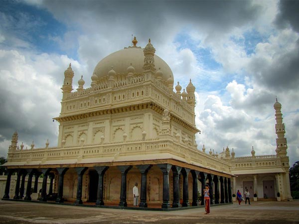 11. ಶ್ರೀ ರ೦ಗಪಟ್ಟಣ