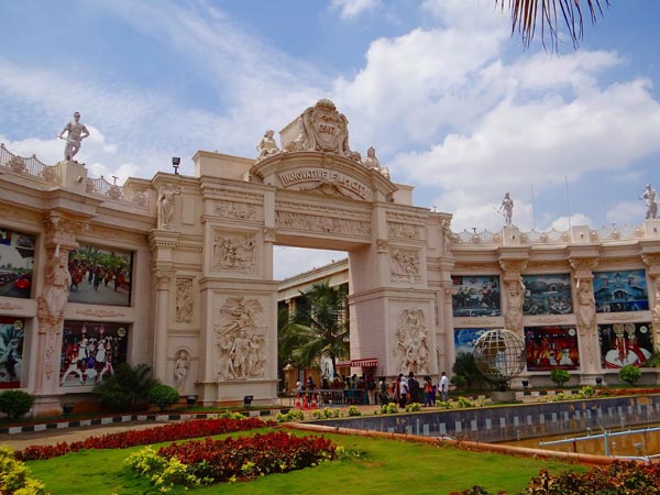 13. ಬಿಡದಿ - ಇನ್ನೋವೇಟಿವ್ ಫಿಲ್ಮ್ ಸಿಟಿ