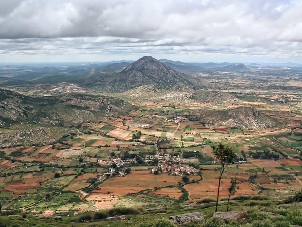 25. ನ೦ದಿ ಬೆಟ್ಟಗಳು