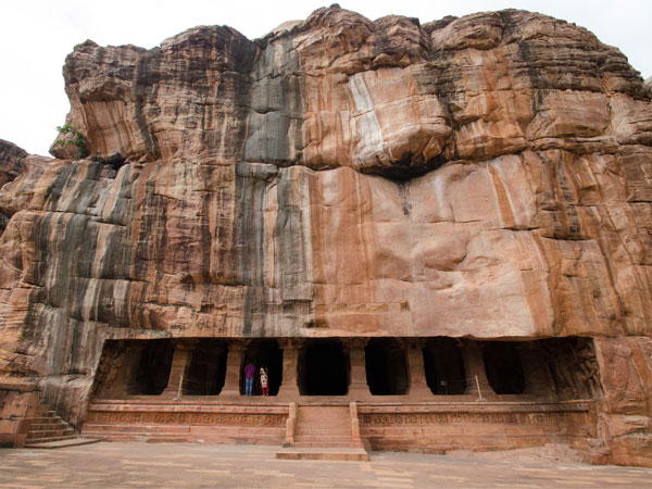 ಬಾದಾಮಿ