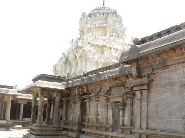 ಏಕಪಾದ ಮೂರ್ತಿ