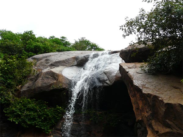 ಜಲಗ೦ಪರಾಯಿ ಜಲಪಾತಗಳು