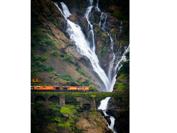ದೂಧ್ಸಾಗರ್ ಜಲಪಾತ