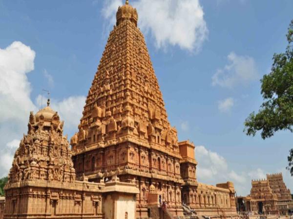 ಈ ದೇವಾಲಯದ ನೆರಳು ಭೂಮಿಯ ಮೇಲೆ ಬೀಳದೇ ಇರುವುದರ ರಹಸ್ಯ ಬಯಲು....
