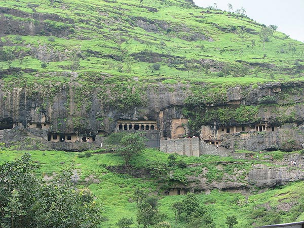 ಲೆನ್ಯಾದ್ರಿ ಗುಹೆಗಳು