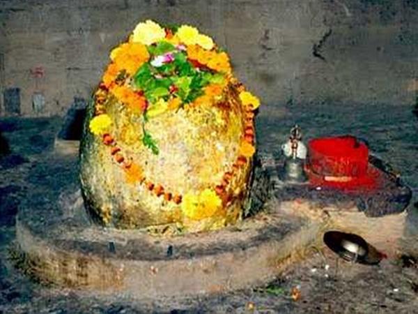 Bijli Mahadev Temple in Himachal Pradesh Bijli Mahadev Temple in Himachal Pradesh