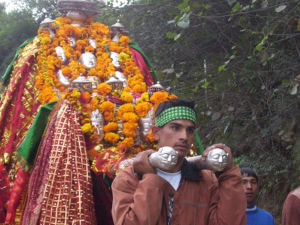 Bijli Mahadev Temple in Himachal Pradesh Bijli Mahadev Temple in Himachal Pradesh