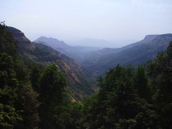 ಮಥೆರಾನ್ ಗೆ ತಲುಪುವುದು ಹೇಗೆ ಹಾಗೂ ಮೆಥೆರಾನ್ ಗೆ ಭೇಟಿ ನೀಡಲು ಅತ್ಯ೦ತ ಪ್ರಶಸ್ತವಾದ ಕಾಲಾವಧಿಯ ಕುರಿತು
