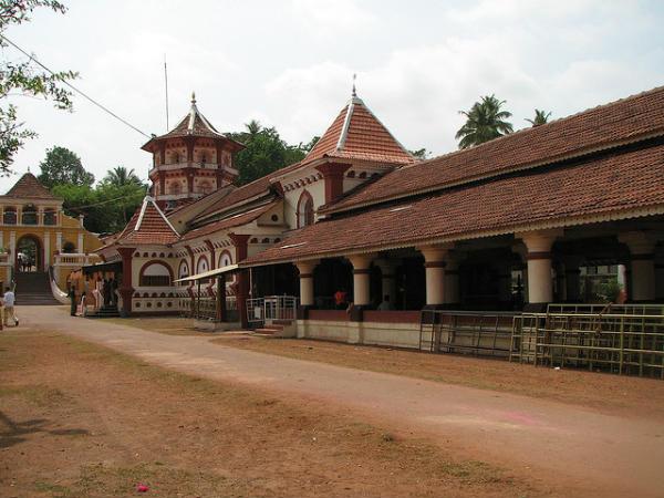 5.ಕಾಮಾಕ್ಷಿ ಅಮ್ಮನ್ ದೇವಾಲಯ