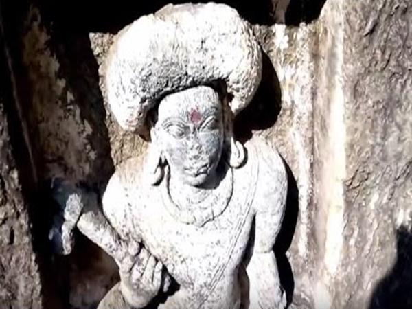 2.ಭೈರವಕೋನದಲ್ಲಿರುವ 8 ಶಿವಲಿಂಗ