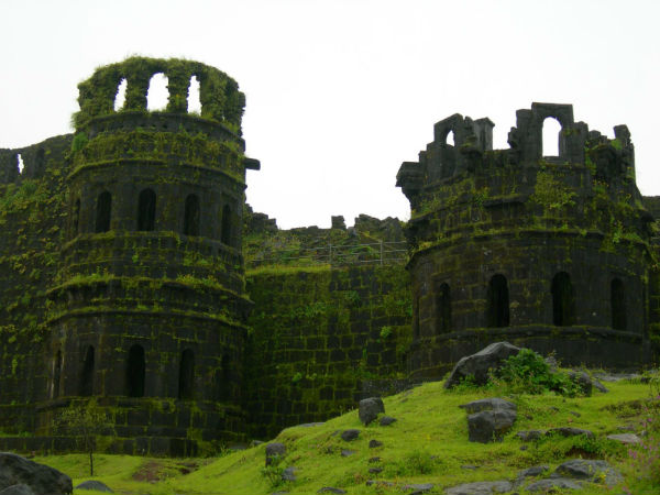 ರಾಯ್ಗಢ್ ಗೆ ತಲುಪುವುದು ಹೇಗೆ ?