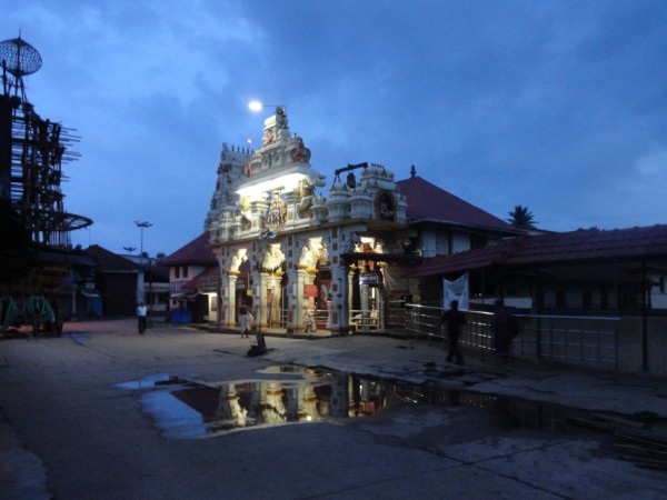 ಉಡುಪಿಯಲ್ಲಿನ ಶ್ರೀ ಕೃಷ್ಣ ಹೇಗೆ ಬಂದ ಗೊತ್ತ? ಇಲ್ಲಿದೆ ರೋಚಕ ಕಥೆ....