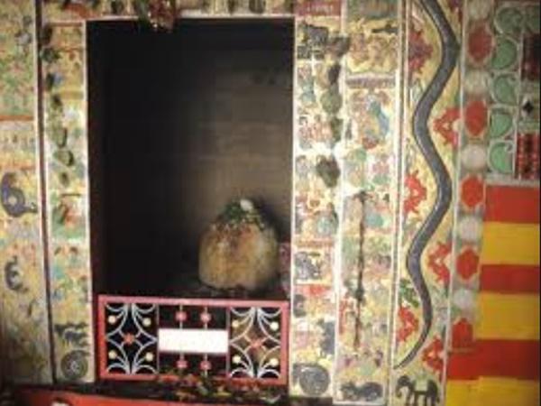 Bijli Mahadev Temple in Himachal Pradesh Bijli Mahadev Temple in Himachal Pradesh