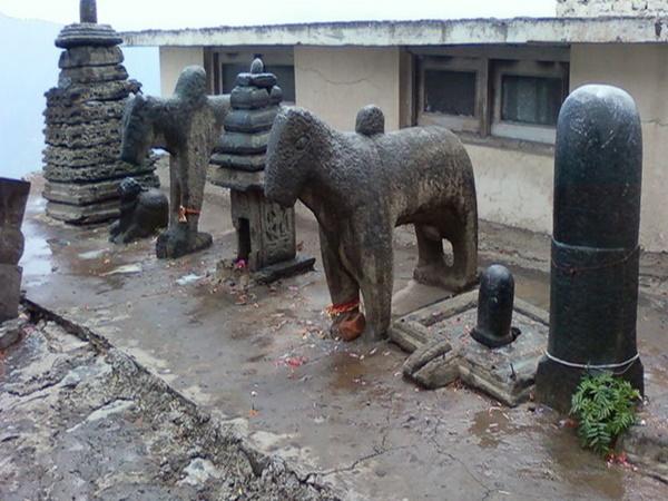 Bijli Mahadev Temple in Himachal Pradesh Bijli Mahadev Temple in Himachal Pradesh