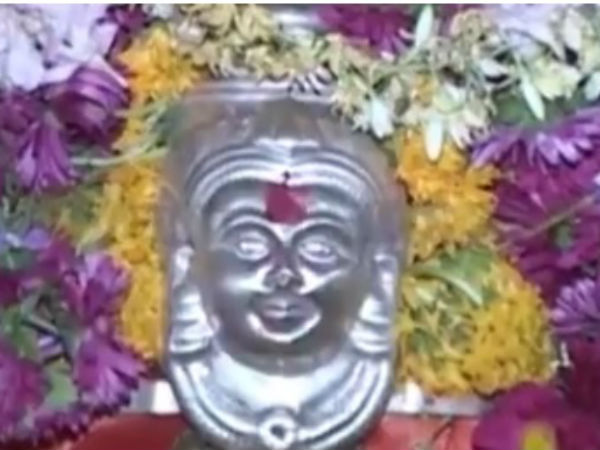 ಆಶ್ಚರ್ಯ: ಸತ್ತವರು ದೇವರಾಗಿ ನೆಲೆಸಿದ್ದಾರೆ ಈ ಸ್ಥಳದಲ್ಲಿ..