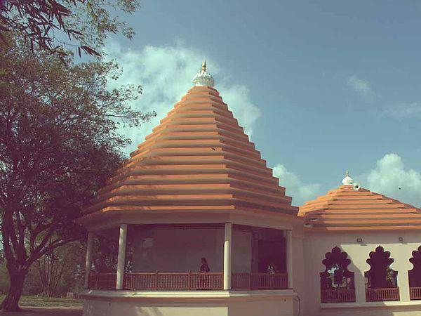 ಇತರ ಆಕರ್ಷಣೆಗಳು