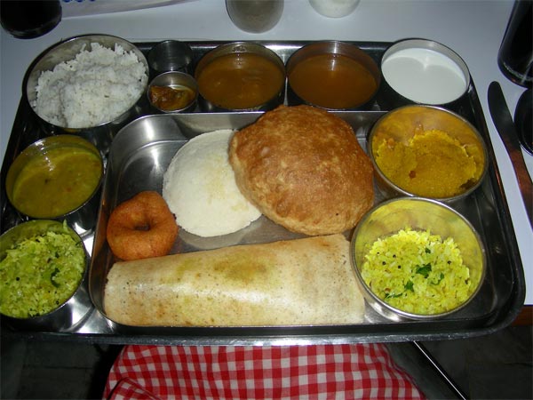 ಚೆ೦ಬೂರು