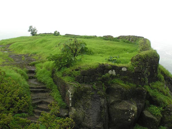 ಕರ್ನಾಲಾ ಕೋಟೆ
