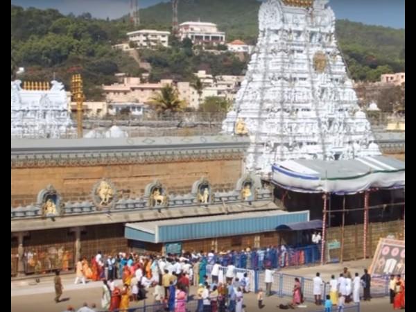 ತಿರುಮಲದಲ್ಲಿ ಮಹಾದ್ಭುತ...ಕಣ್ಣು ತೆರೆದ ಸ್ವಾಮಿ..