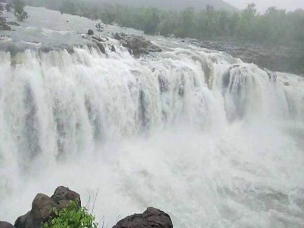 ಬೆಳಕಿಗೆ ಬಂದ ಮತ್ತೊಂದು ಅದ್ಭುತವಾದ ಜಲಪಾತ!
