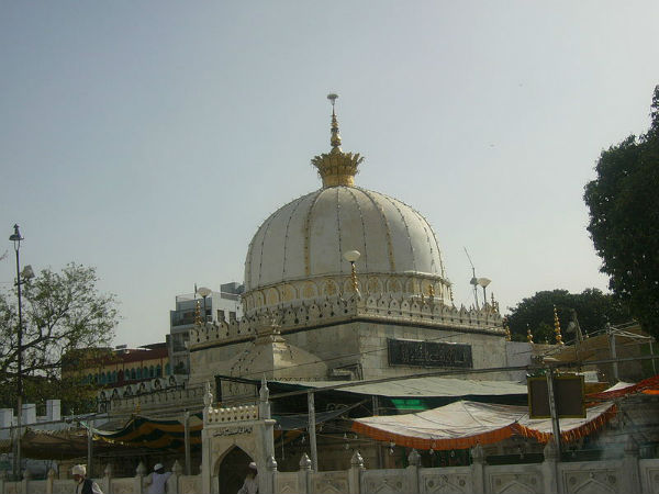 ದರ್ಗಾ ಷರೀಫ಼್