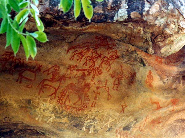 3) ಭೀಮ್ಬೆಟ್ಕಾ ರಾಕ್ ಶೆಲ್ಟರ್ಸ್ (ಮಧ್ಯ ಪ್ರದೇಶ)