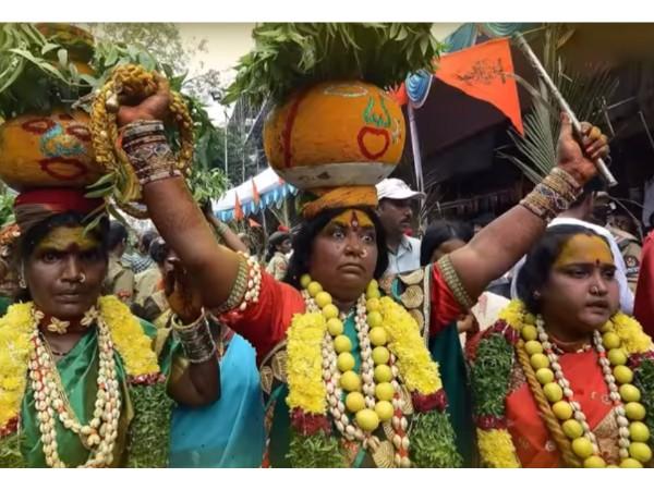 700 ವರ್ಷ ಹಳೆಯ ಬಲ್ಕಂಪೇಟೆ ಎಲ್ಲಮ್ಮ ದೇವಾಲಯದ ರಹಸ್ಯವೇನು ಗೊತ್ತ?