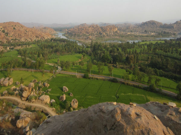 ವಾನರ ದೇವಸ್ಥಾನಕ್ಕೊ೦ದು ಭೇಟಿ ನೀಡಿರಿ