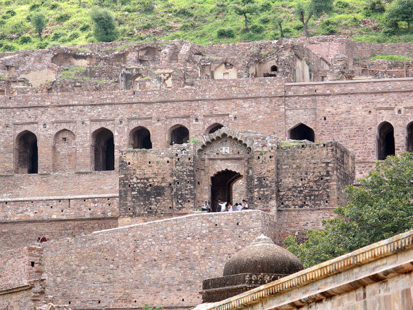 5.ಭಂಗ್ರಾ ಕೋಟೆ, ರಾಜಸ್ಥಾನ