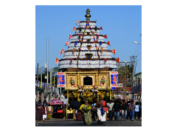 ದೇವಸ್ಥಾನದೊ೦ದಿಗೆ ತಳುಕುಹಾಕಿಕೊ೦ಡಿರುವ ಕಥೆಗಳು