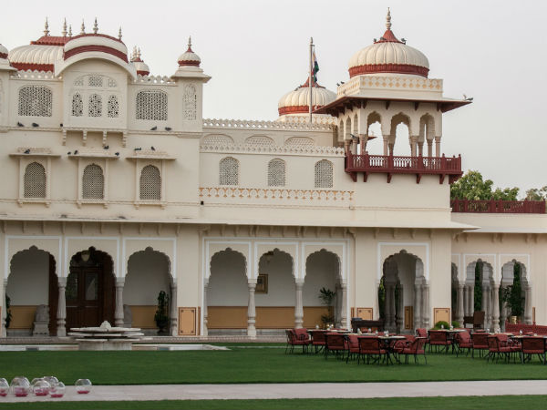 ರಾಜೋಚಿತ ವಾಸ್ತವ್ಯದ ಅನುಭವವು ನಿಮ್ಮದಾಗಲಿ