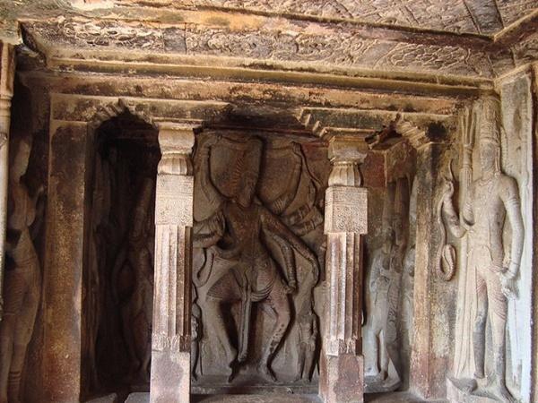 3.ಐಹೊಳೆ
