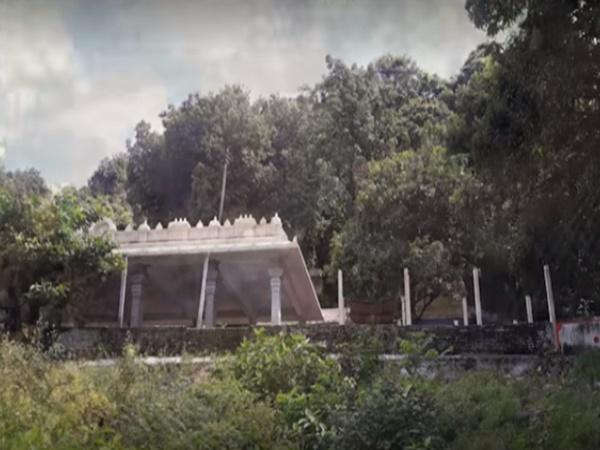 ಮುಟ್ಟಿದರೆ ಮೆತ್ತಗೆ ಇರುವ ವಿಚಿತ್ರ ವಿಗ್ರಹವಿದು.....