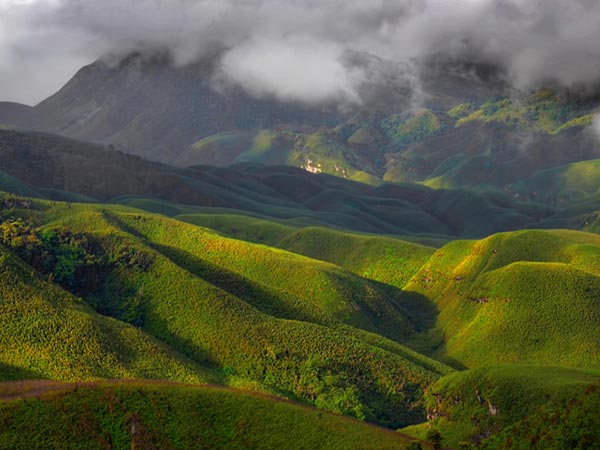 7) ನಾಗಾಲ್ಯಾ೦ಡ್