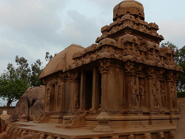 3) ಪಂಚ ರಥಗಳು