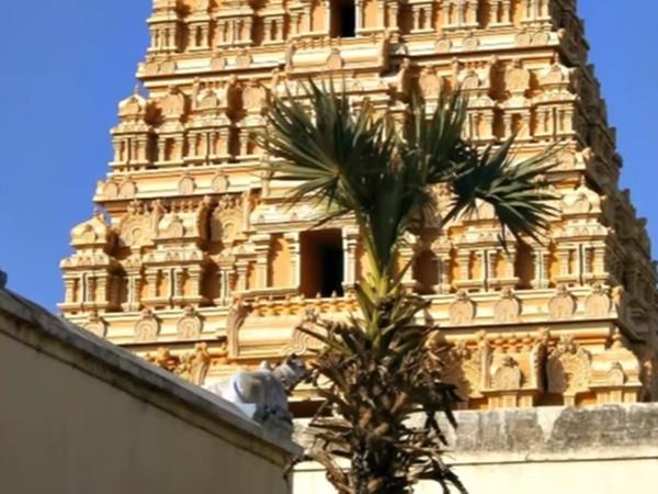 1.ದೇವಾಲಯ
