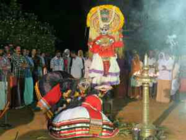 12.ಡ್ಯಾನ್ಸ್ ಮಾಡಿದರೆ ದೇವರು ಕೂಡ ಇಳಿದು ಬರಲೇಬೇಕು...!