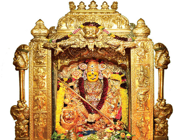 2. ವಿಜಯವಾಡದಲ್ಲಿರುವ ಕನಕ ದುರ್ಗಾ ಪವಿತ್ರ ದೇವಾಲಯ